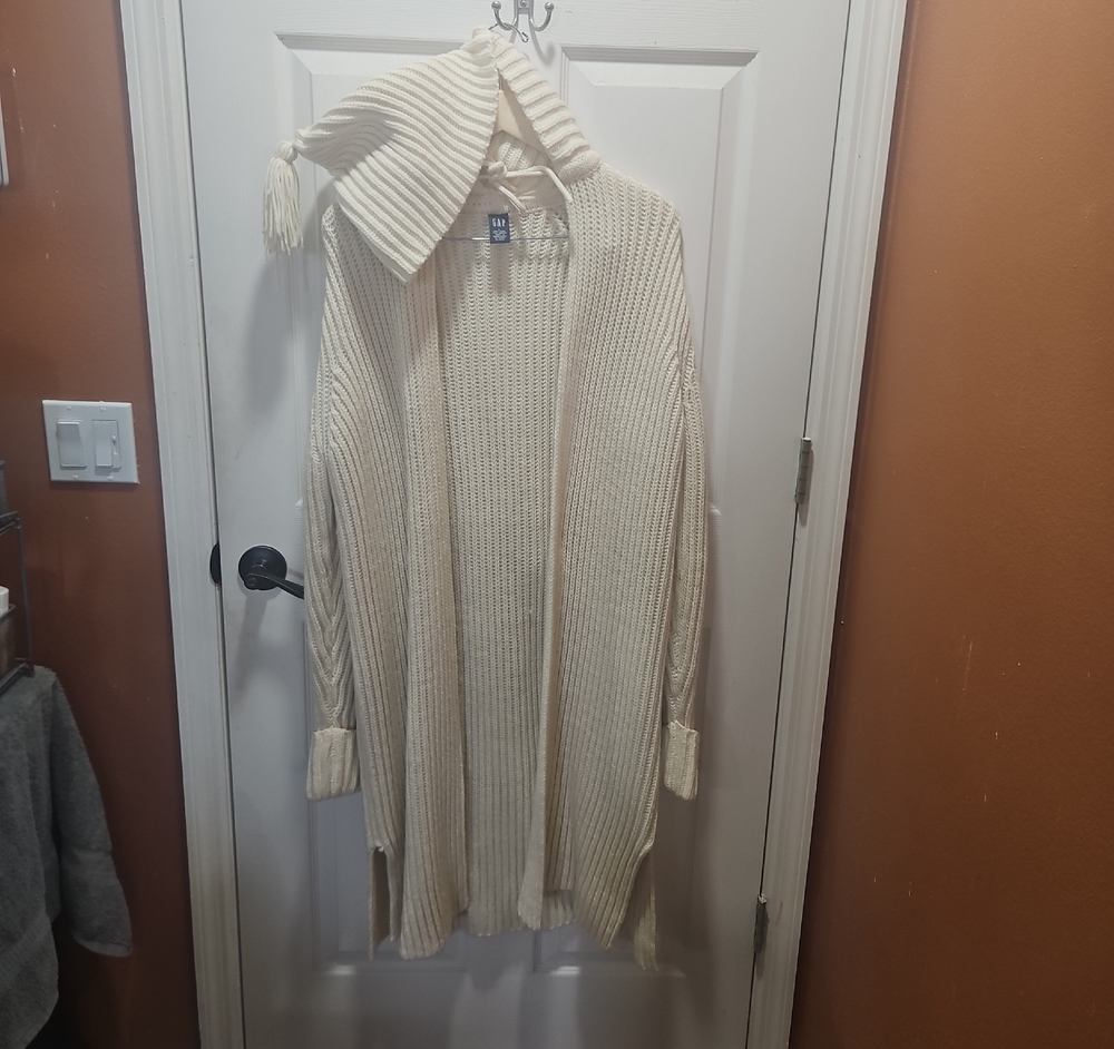 GAP Cream Cardigan Soft Knit Sweater
